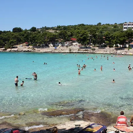 With A Parking Space - 18630