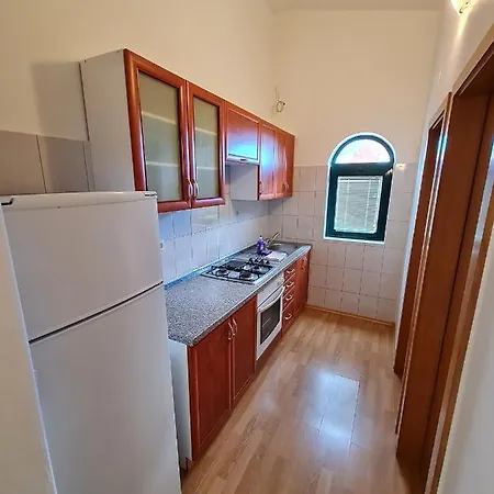 Apartament With A Parking Space - 18630 *