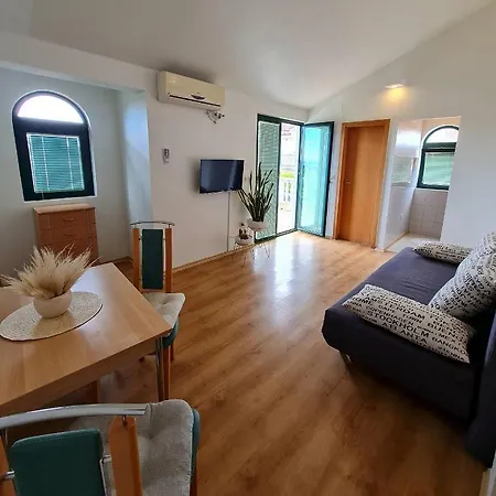 Appartement With A Parking Space - 18630