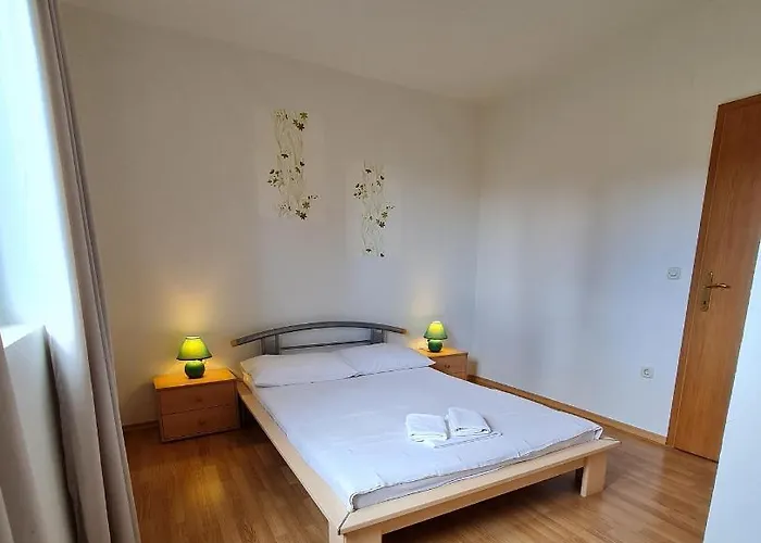 With A Parking Space - 18630 Appartement